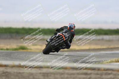 media/May-03-2025-CRA (Sat) [[22b18d099a]]/Races/Race 2/